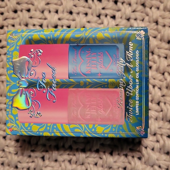 Too Faced Kissing Jelly: Twice Upon A Time, Limited Edition Lip Gloss Duo, NIB - Picture 8 of 9